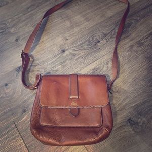 Fossil Crossbody. Brown Leather